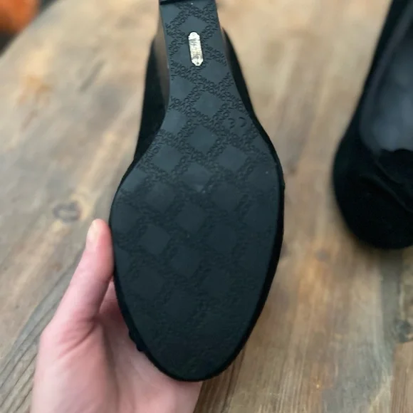 Rare!!!! Vionic suede wedge size 8 great condition - Picture 6 of 6